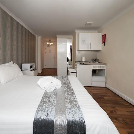Flexistay Tulsi Aparthotel Croydon Kültér fotó
