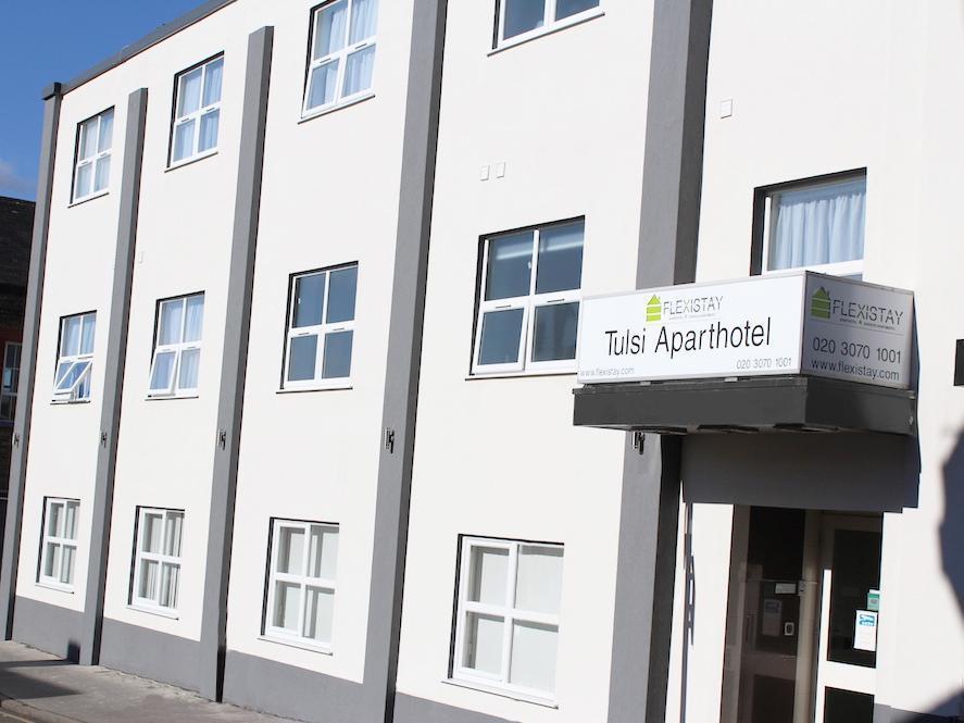 Flexistay Tulsi Aparthotel Croydon Kültér fotó