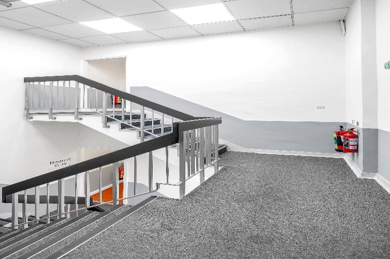 Flexistay Tulsi Aparthotel Croydon Kültér fotó